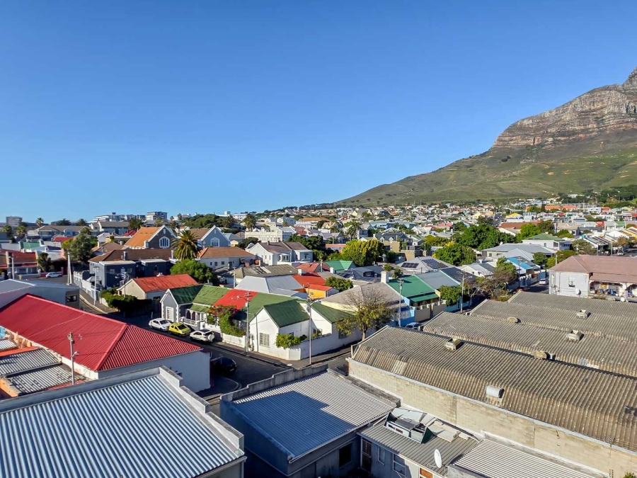 2 Bedroom Property for Sale in Woodstock Western Cape